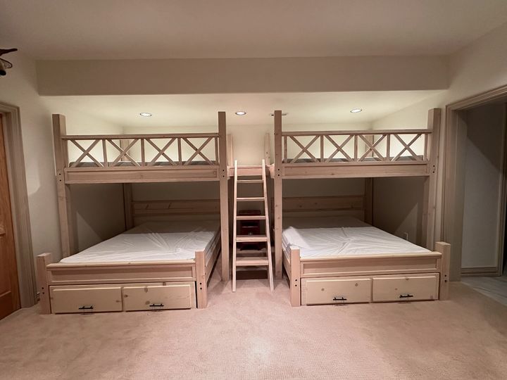Navarre Custom Bunk Bed | Park City Bunk Beds